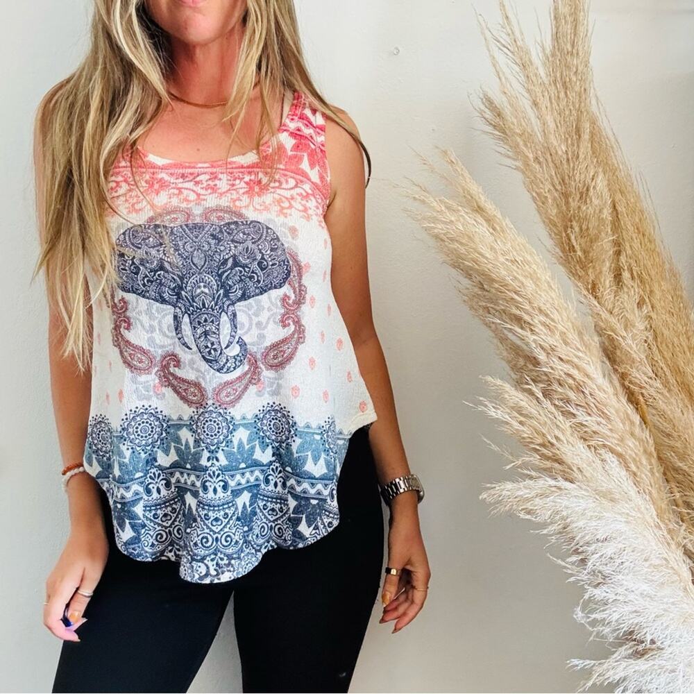 VINTAGE GAZE USA Red Cream Blue Paisley Elephant Print Sweater Knit Tank Top S
